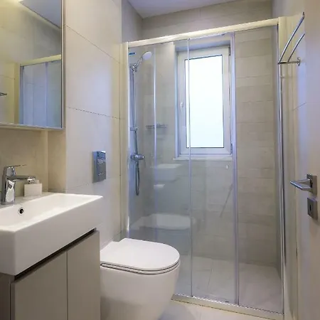 Villa Azure Vista *